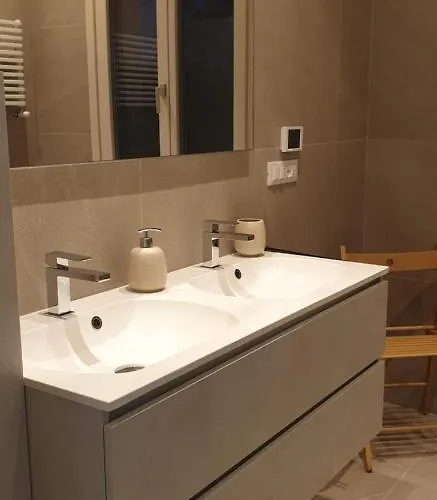 게스트하우스 La Casa Degli Artisti 3*