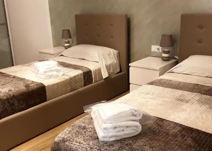 La Casa Degli Artisti 3* 카스텔마조레