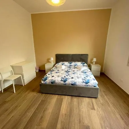 La Casa Degli Artisti בית הארחה קסטל מג'ורה