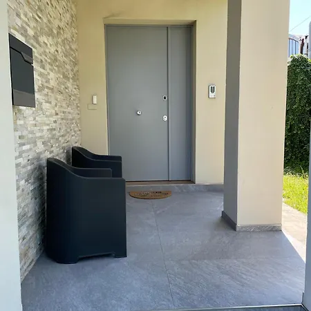 La Casa Degli Artisti Guest house