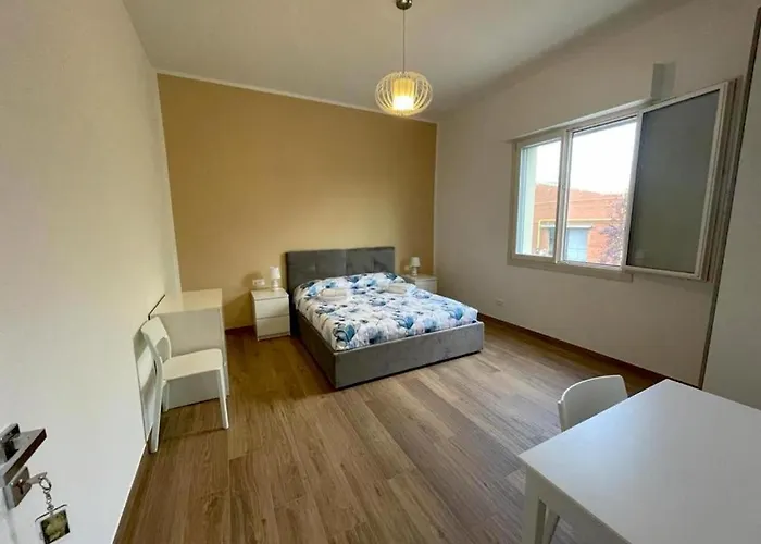 La Casa Degli Artisti Affittacamere Castel Maggiore